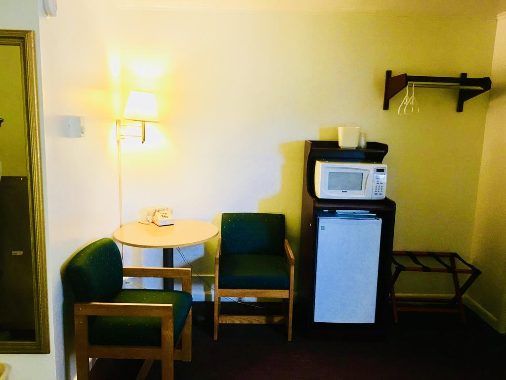 About Room Coffee & Breakfast
