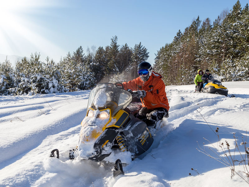 Snow Blitz Snowmobile Rentals